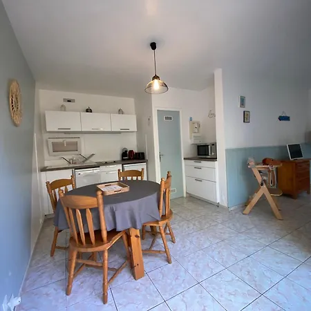 T2 Terrasse, Calme, Proche Et Commodites Feriehus