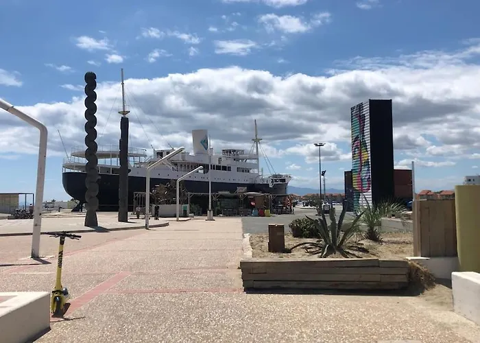 T2 Terrasse, Calme, Proche Et Commodites Le Barcarès