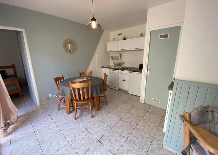 T2 Terrasse, Calme, Proche Et Commodites *