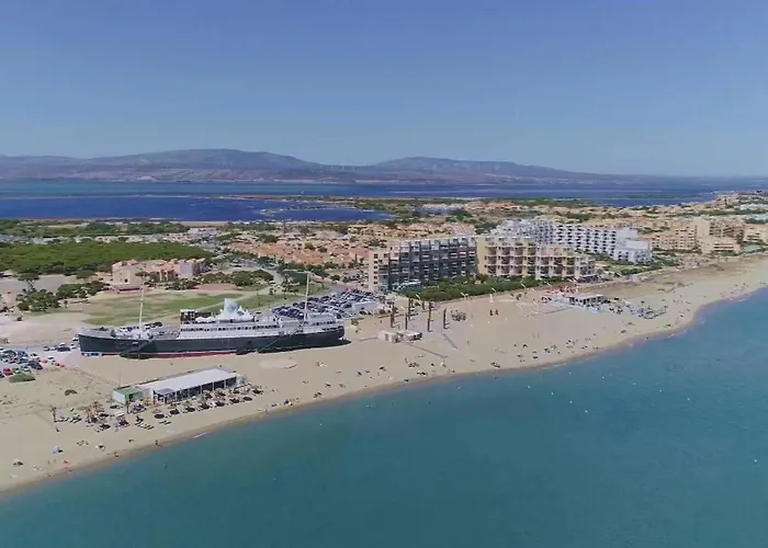 T2 Terrasse, Calme, Proche Et Commodites *