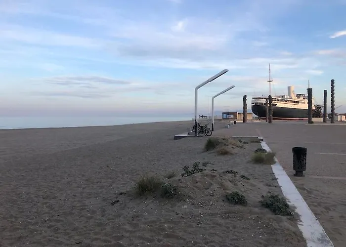 T2 Terrasse, Calme, Proche Et Commodites *